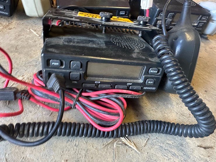 #35585-•-lot-of-(10)-kenwood-radio-transceivers-image-5