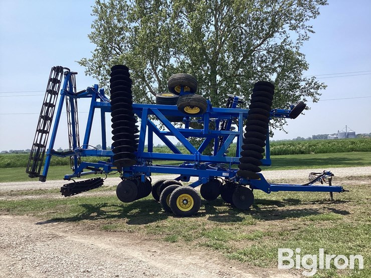 2012-landoll-7431-29-image-4