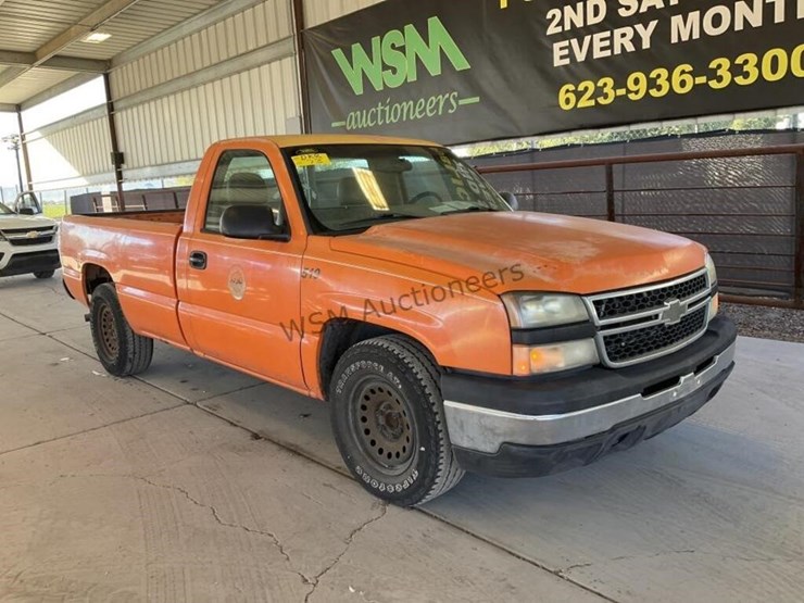 2006-chevrolet-silverado-1500-image-2