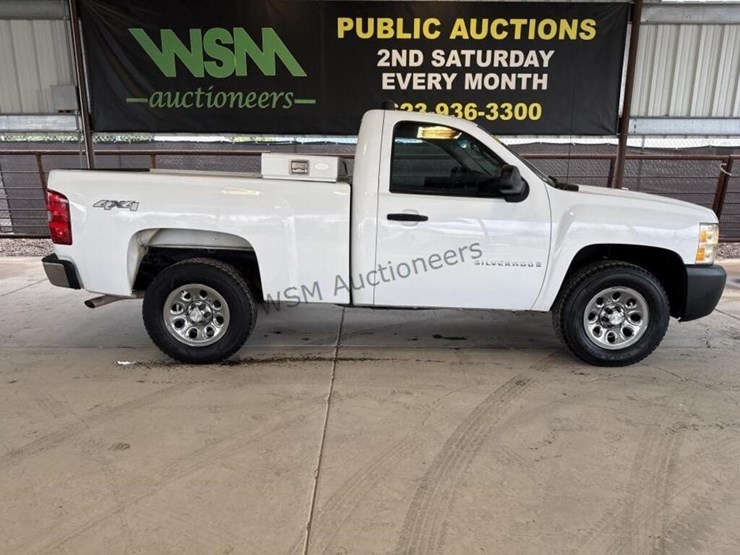 2009-chevrolet-silverado-1500-image-1