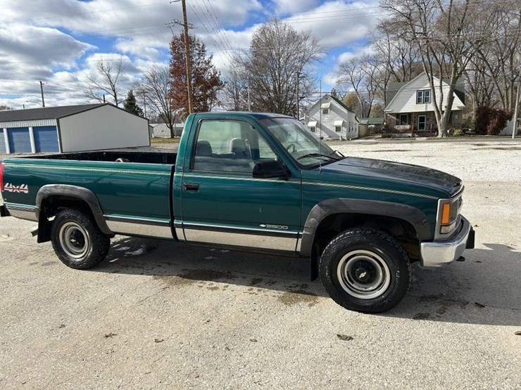 chevrolet-2500-image-1