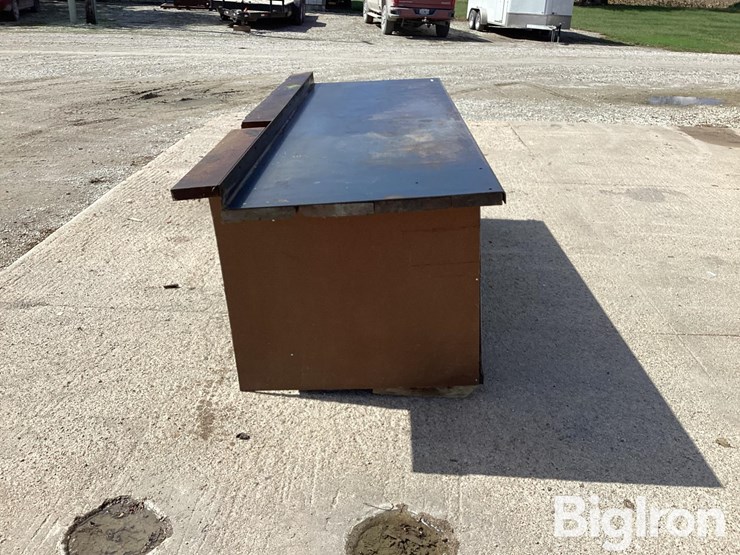 metal-work-bench-w/-8-drawers-image-4