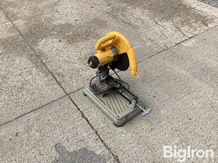 dewalt-chop-saw-image-3