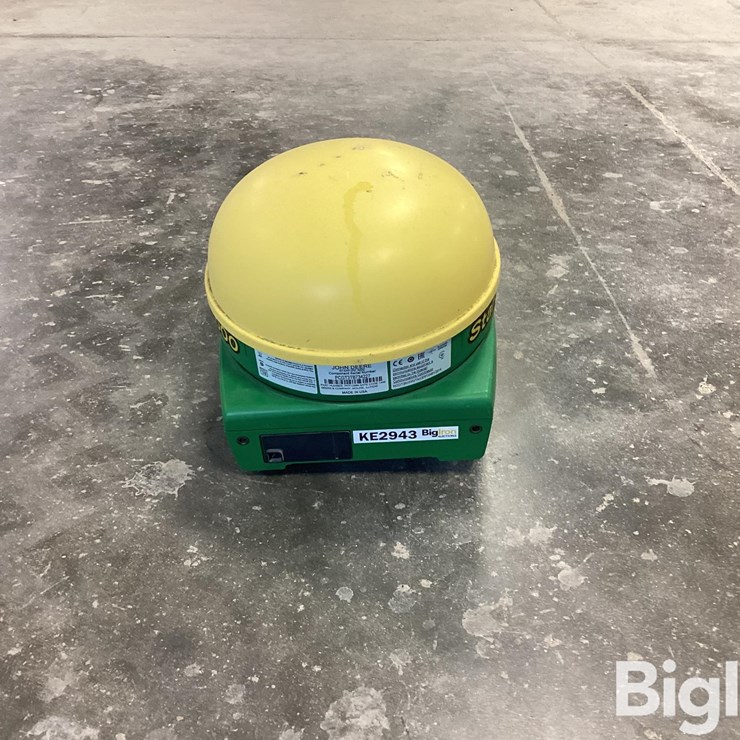 2015 JOHN DEERE 3000