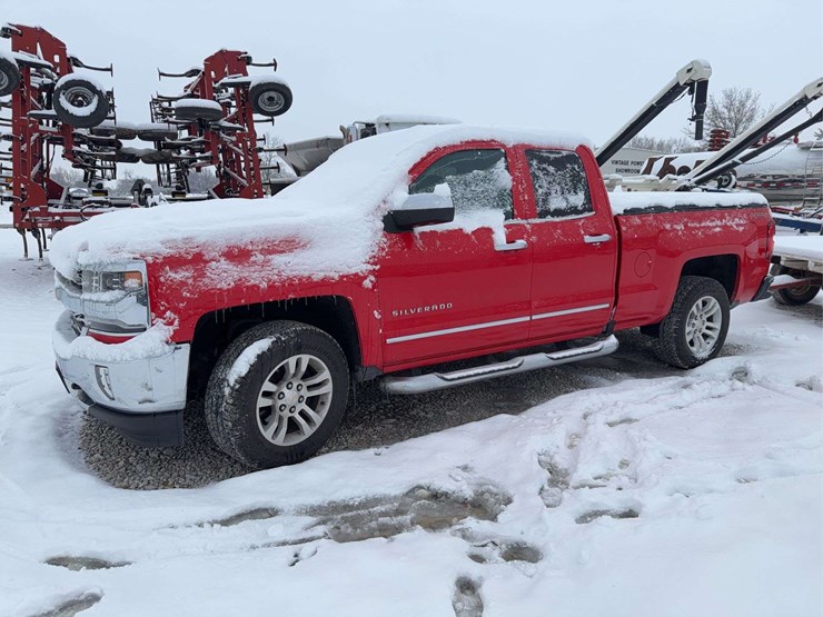 2016-chevrolet-silverado-1500-image-4
