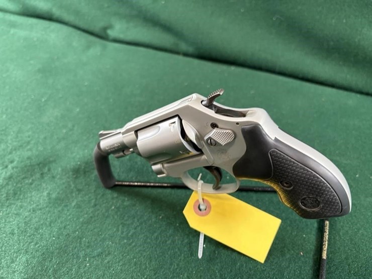 smith-&-wesson-airweight-38-&w-+-spl-revolver-image-6