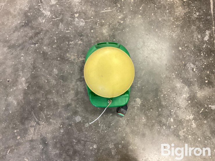 2011-john-deere-3000-image-10