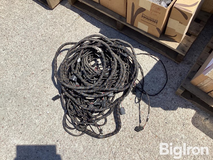 precision-planting-pallets-of-parts-image-19