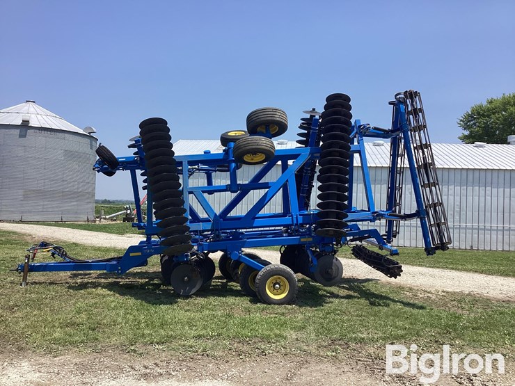 2012-landoll-7431-29-image-8