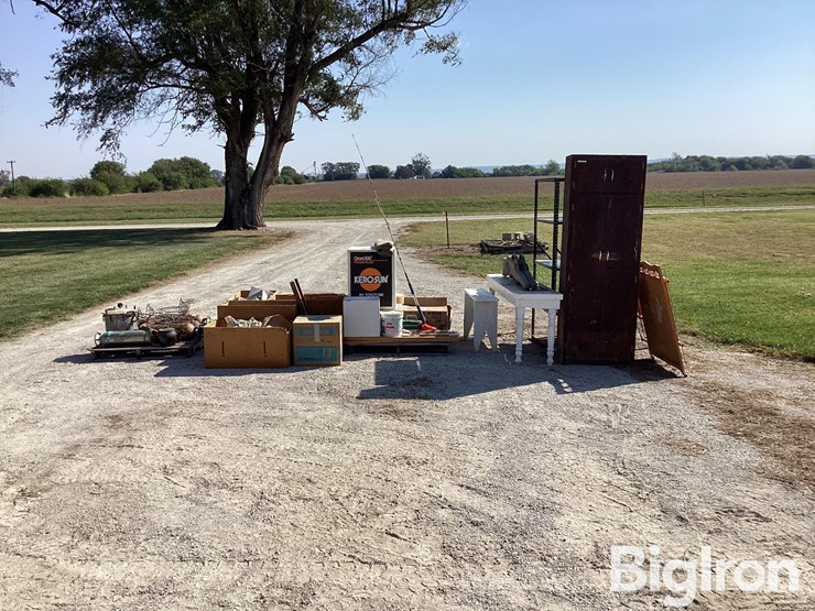 shop,-garage-&-household-goods-image-4