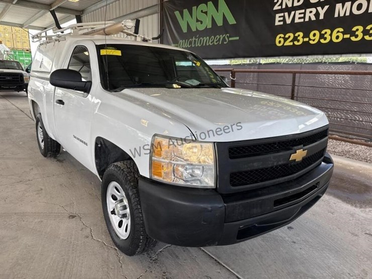 2012-chevrolet-silverado-1500-image-2