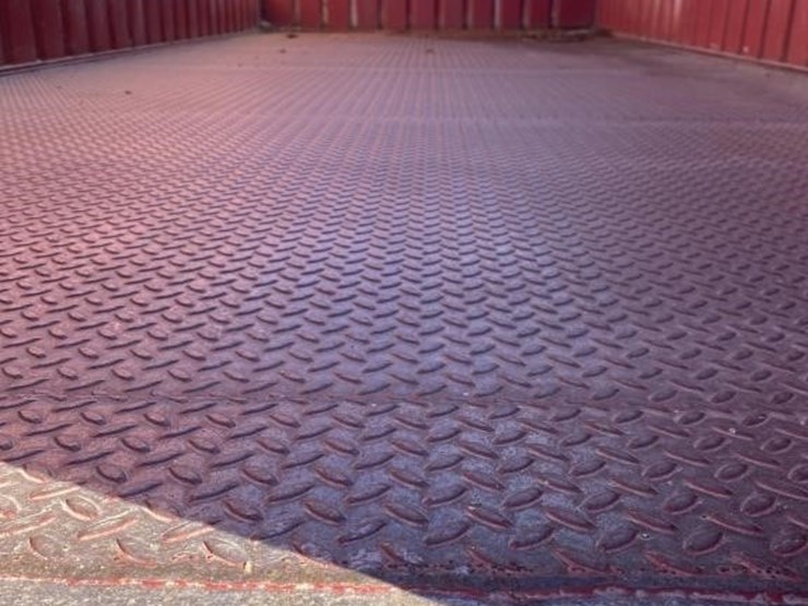 international-4900-image-8