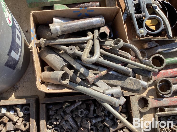 wrenches,-washers,-hardware-&-springs-image-14