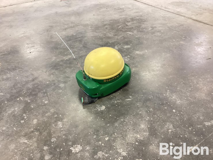 2011-john-deere-3000-image-5