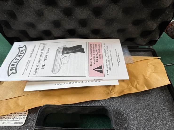 nib-walther-ppk/s-1-380acp-pistol-image-12