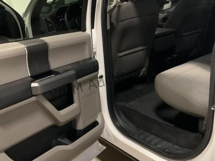 2018-ford-f150-xlt-image-24