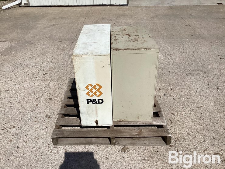 parts-cabinet-&-2-drawer-filing-cabinet-image-6