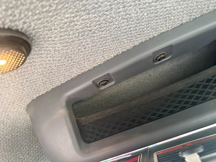 #35229-•-2013-mack-chu-t/a-daycab-truck-tractor-image-58