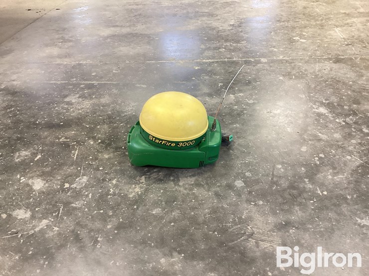 2011-john-deere-3000-image-8