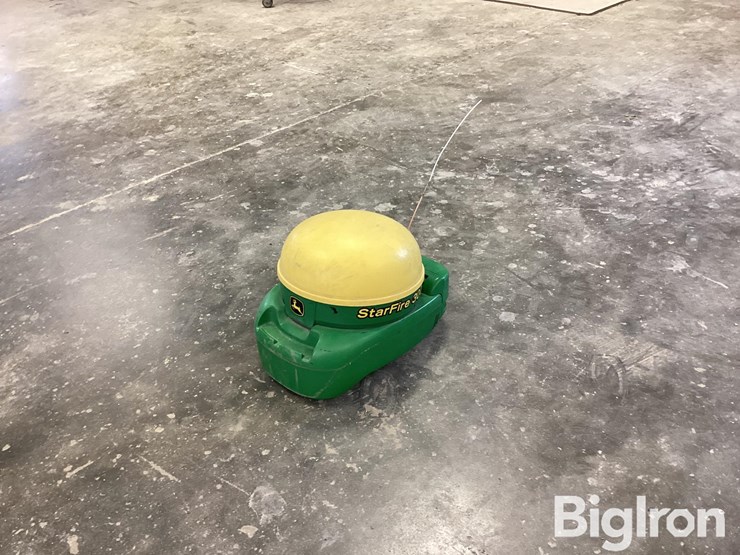 2011-john-deere-3000-image-1