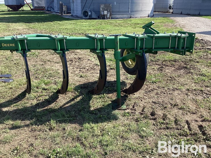 2013-john-deere-915-image-19