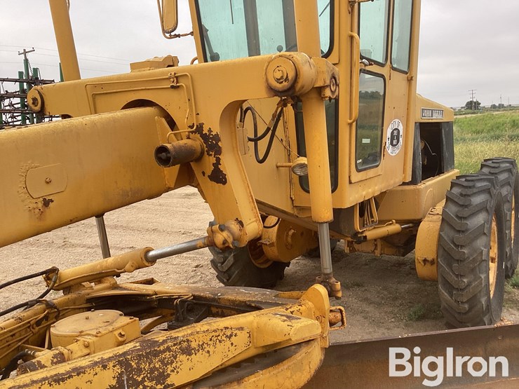 john-deere-570-image-13