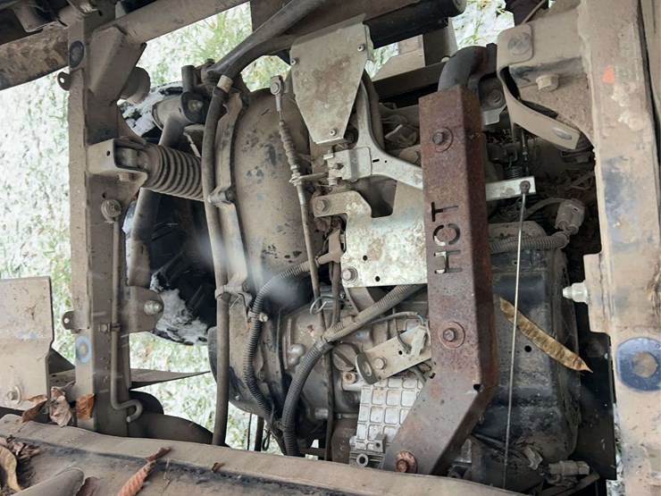 2014-kubota-rtv-400-sxs-image-16