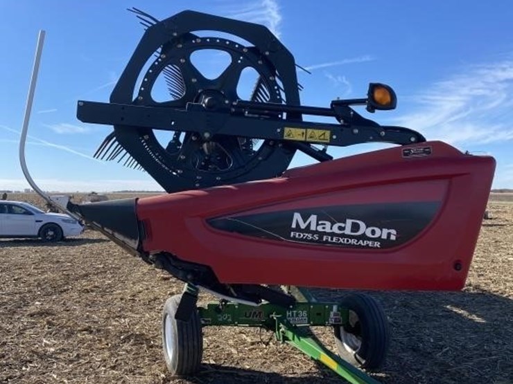 macdon-fe75-s-drapper-image-9