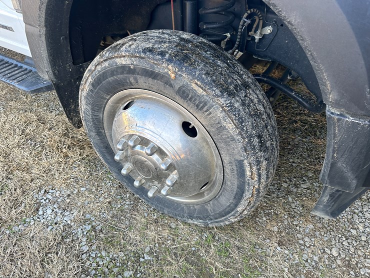 ford-f450-xl-image-10