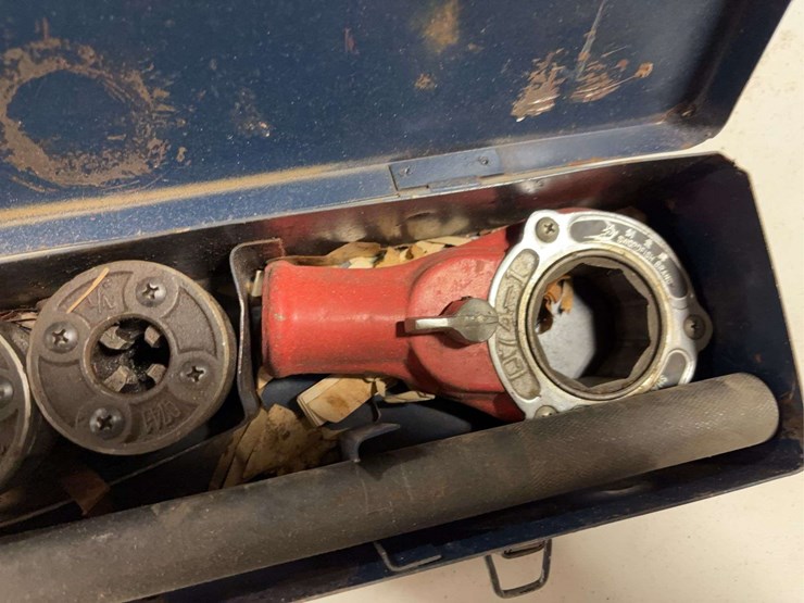 pipe-thread-kit-with-box-image-3