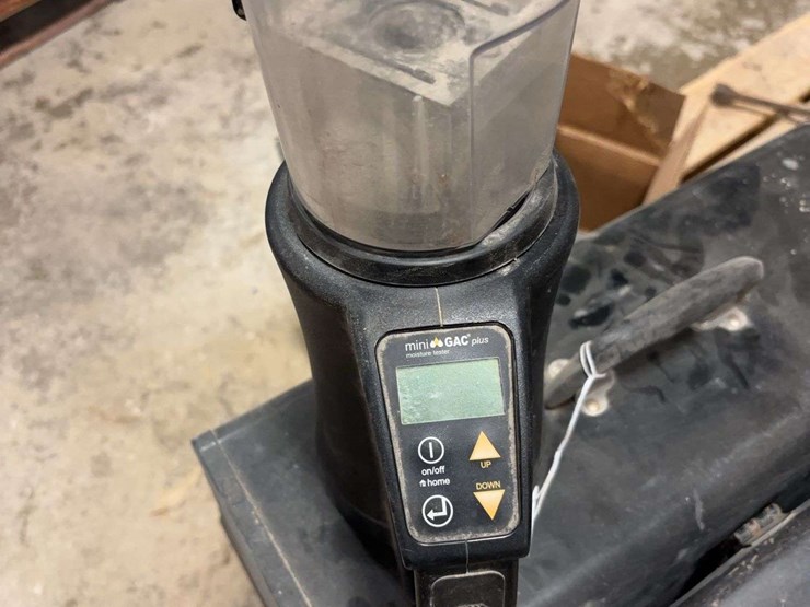 2--dickey-john-mini-gac-moisture-testers-image-1