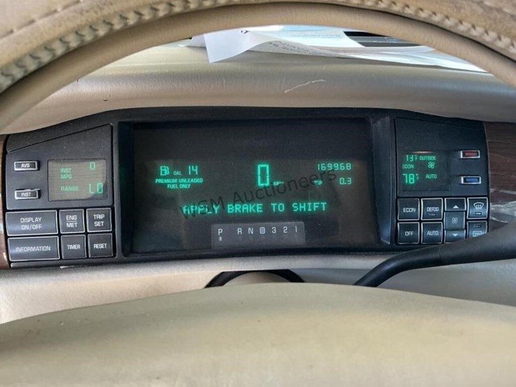 1994-cadillac-deville-concours-sdn-image-14