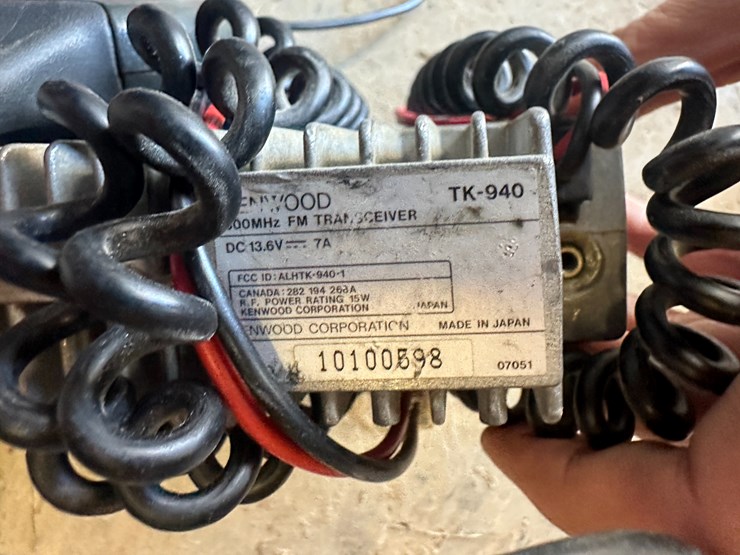 #35585-•-lot-of-(10)-kenwood-radio-transceivers-image-12