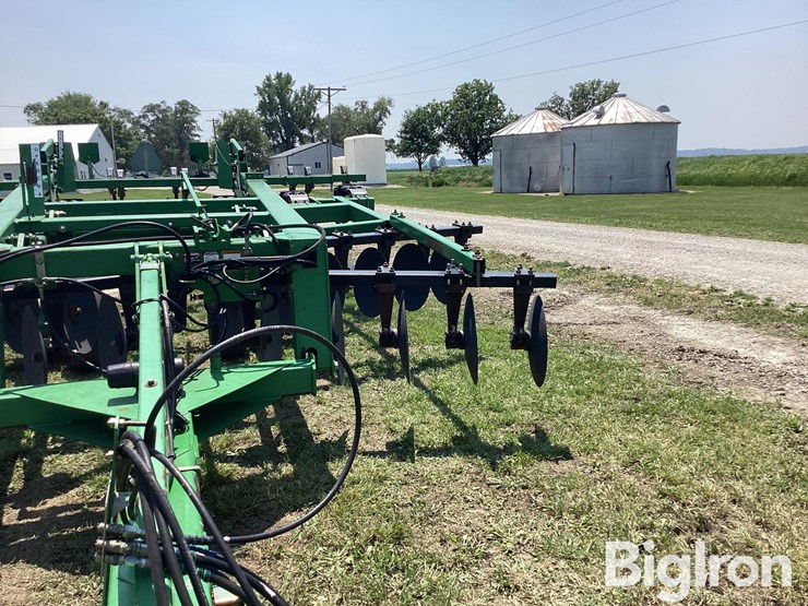 john-deere-2700-image-19