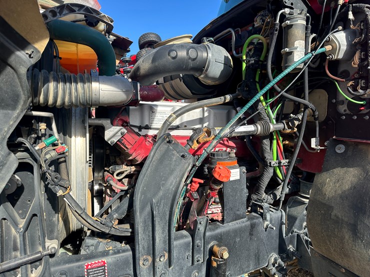 #35229-•-2013-mack-chu-t/a-daycab-truck-tractor-image-38