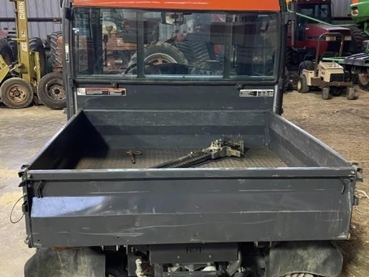 kubota-diesel-582-hours-side-by-side-image-4