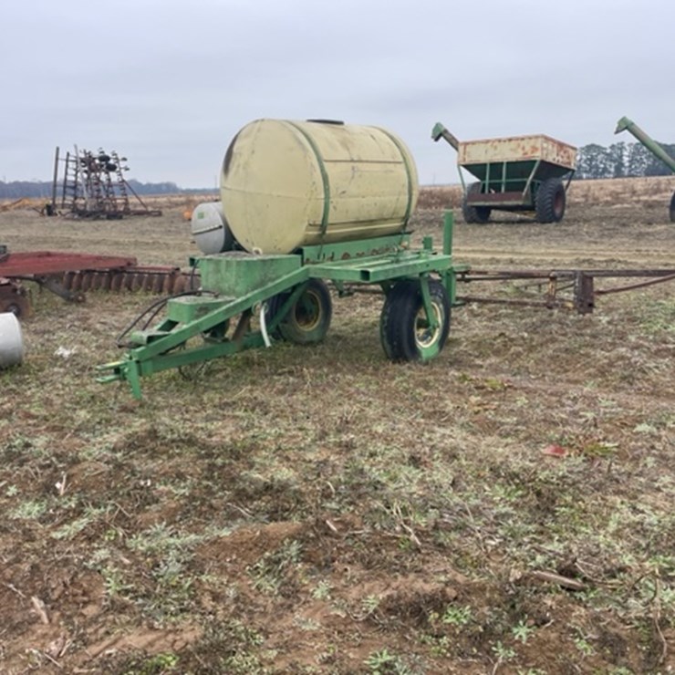 #35347 • John Deere 40' 500gal Pull-type Sprayer