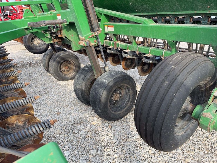 great-plains-20’-grain-drill-image-8