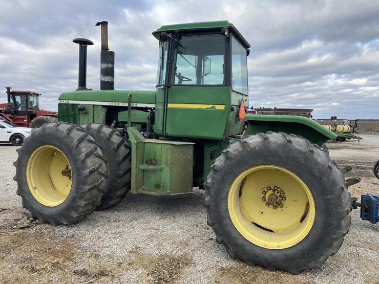 john-deere-8430-image-3