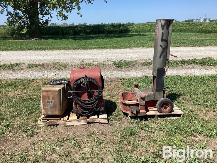 gray-air-lift-jack-&-welder-image-2