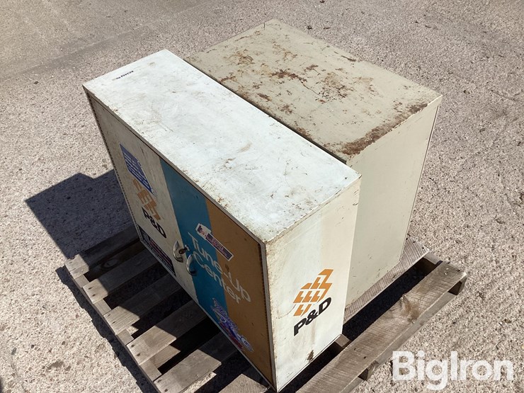 parts-cabinet-&-2-drawer-filing-cabinet-image-15