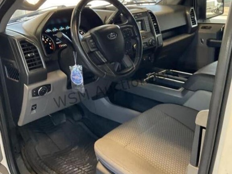 2017-ford-f150-image-23