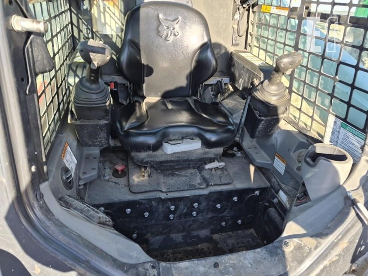 bobcat-t770-image-15