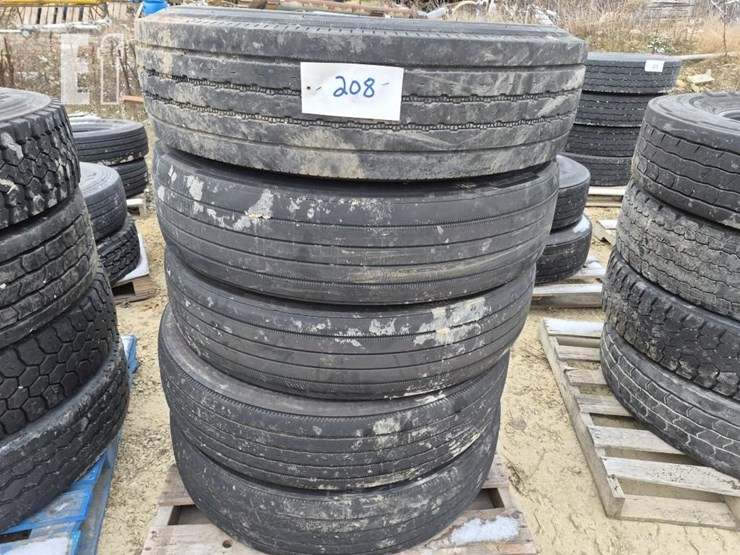 truck-tires-image-1