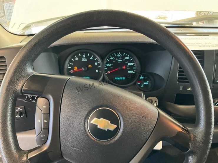 2012-chevrolet-silverado-1500-image-16