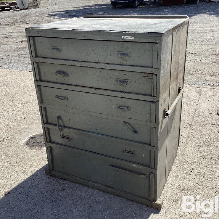6 Drawer Wooden Cabinet