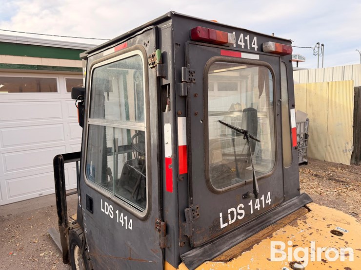 caterpillar-dp25-image-12