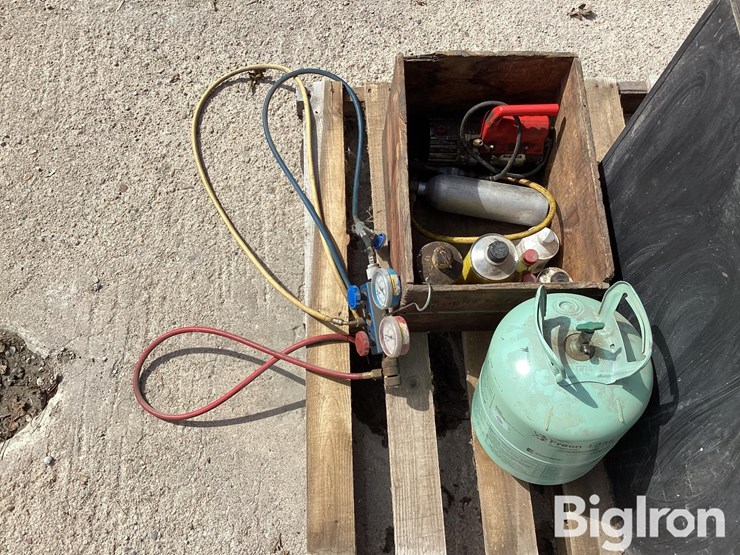 a/c-repair-parts-w/-toolbox-image-13