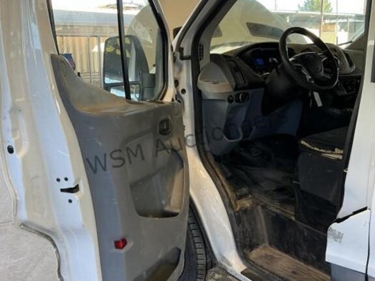 2018-ford-transit-image-24