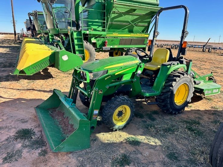 john-deere-3038e-image-2